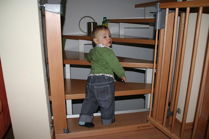 IMG_4806.JPG - Seht her, wie schnell ich die Treppen hoch kann.
